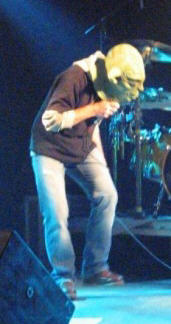 Ralf singt 'Berloh Skorap' - Foto: Dana Radatus